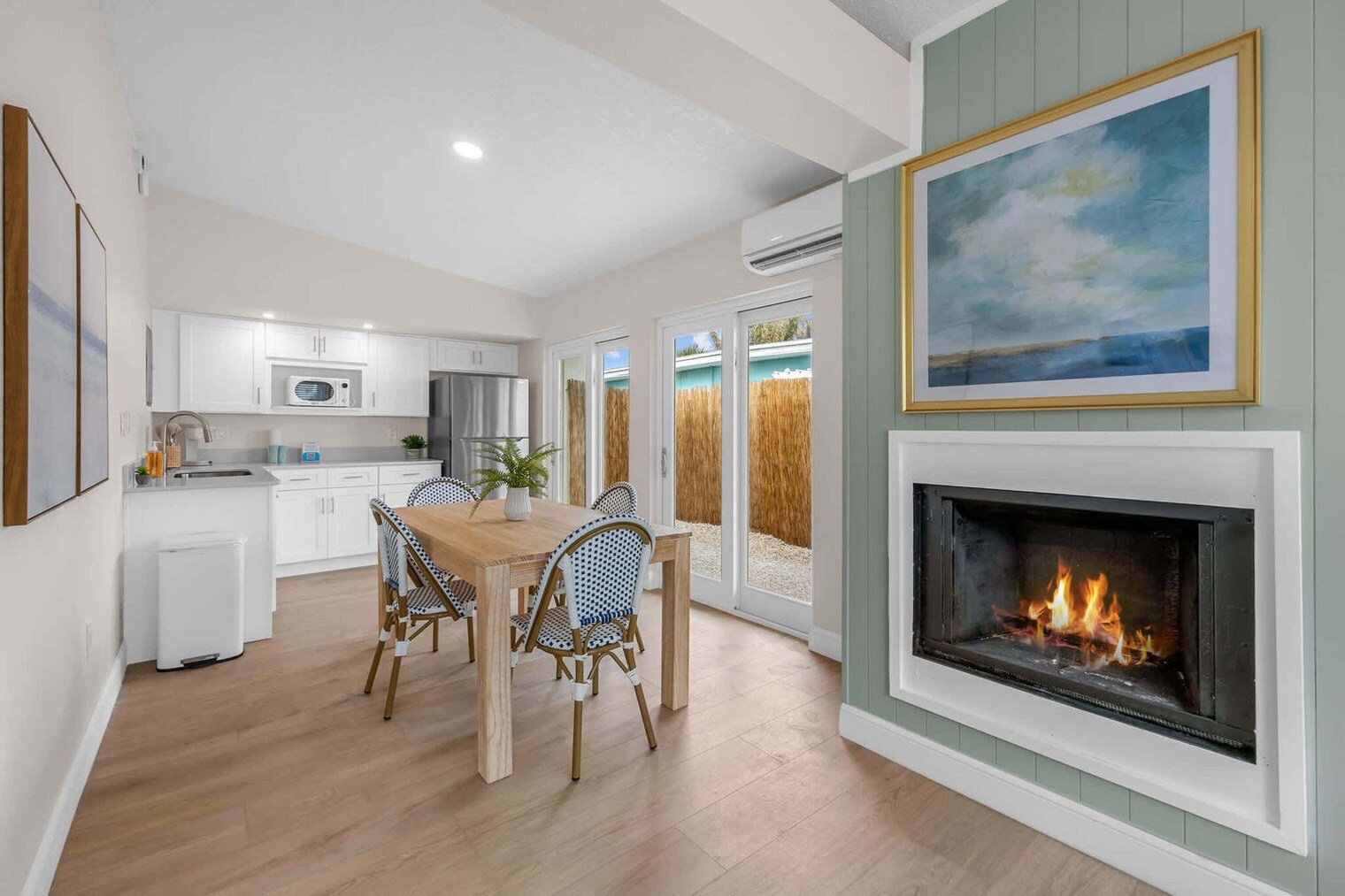 Building Photo - 637 S Orlando Ave