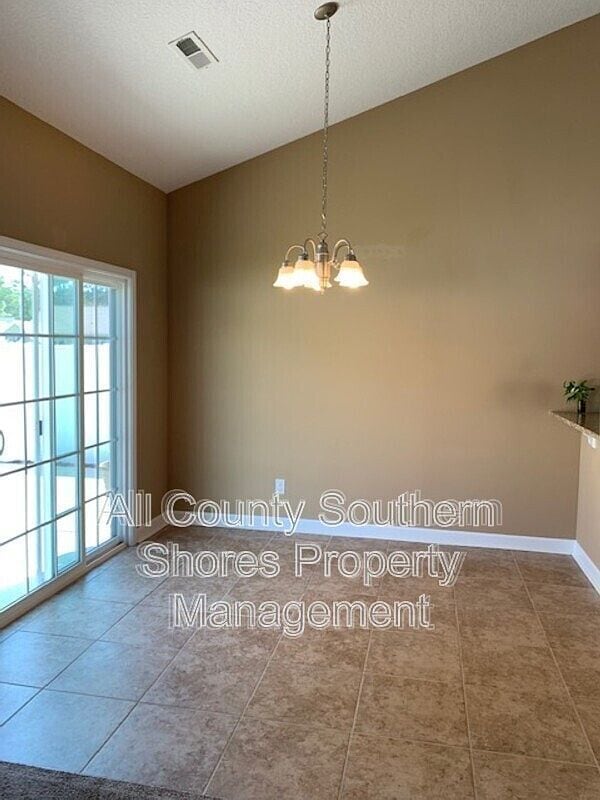 Building Photo - 131 Maggie Wy