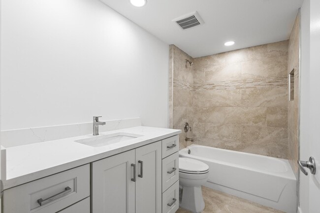 Building Photo - 1501 Marina Isle Way