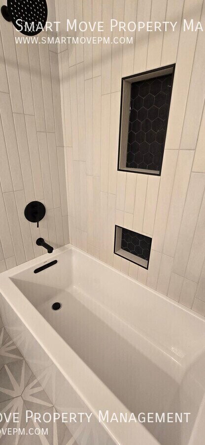 Building Photo - 4298 Catalpa-