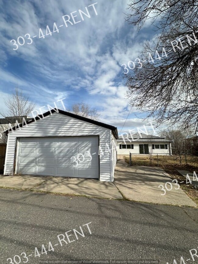 Building Photo - Charming Rental in the Heart of Denver’s West Side