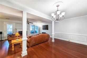 Building Photo - 405 Towergate Pl