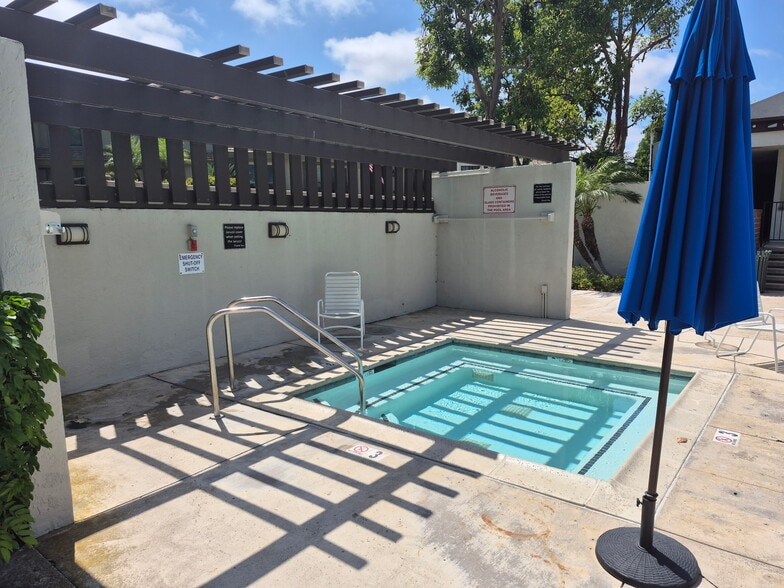 Building Photo - 5244 Edge Park Way