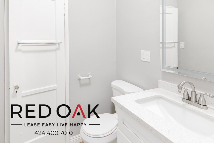 Building Photo - 366 Hayworth Ave