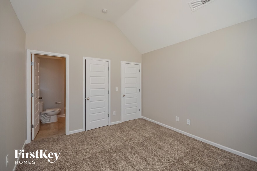 Building Photo - 1707 Carolina Pl SE