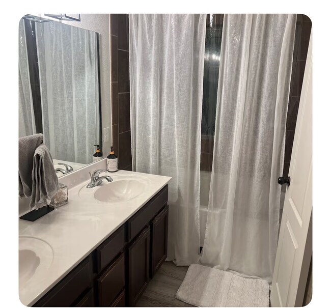 Building Photo - 3229 Muddy Point Ln