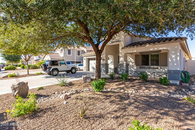 Building Photo - 1444 E Baker Dr