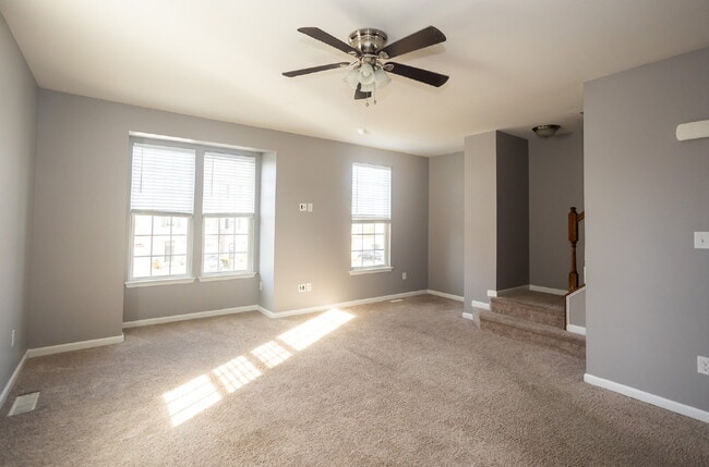 Building Photo - Exceptional 3-bedroom, 2.5-bathroom townhouse in the sought after community of The Villages at Cr...