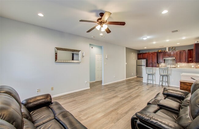 Building Photo - 8040 Howton St