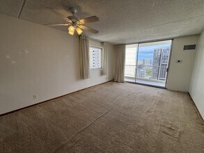 Building Photo - 400 Hobron Ln