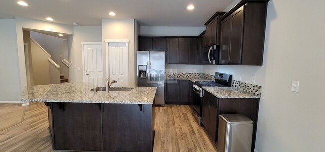 Building Photo - Stunning 3 bd House in Lacey!