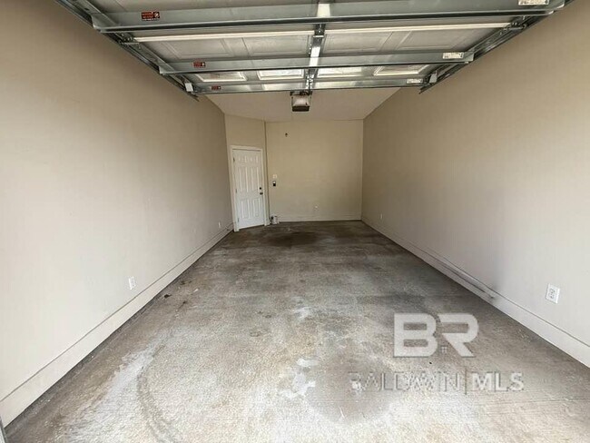 Building Photo - 2651 S Juniper St