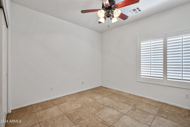 Building Photo - 12818 W Mulberry Dr