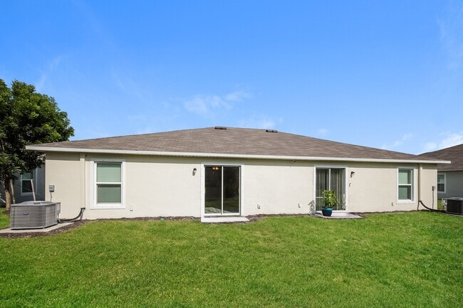 Building Photo - 9010 Aegean Cir