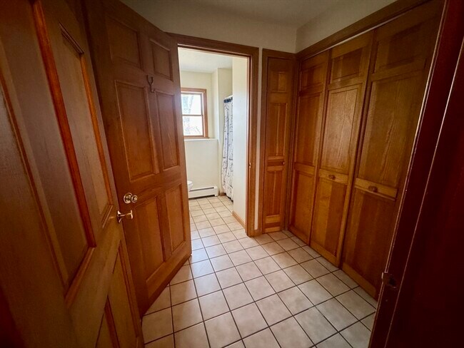 Building Photo - 15 Curlew St