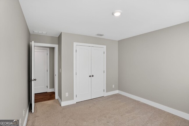 Building Photo - 3927 Acer Ct