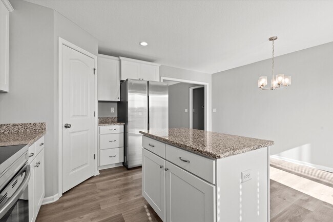 Building Photo - 609 Poplar Ct