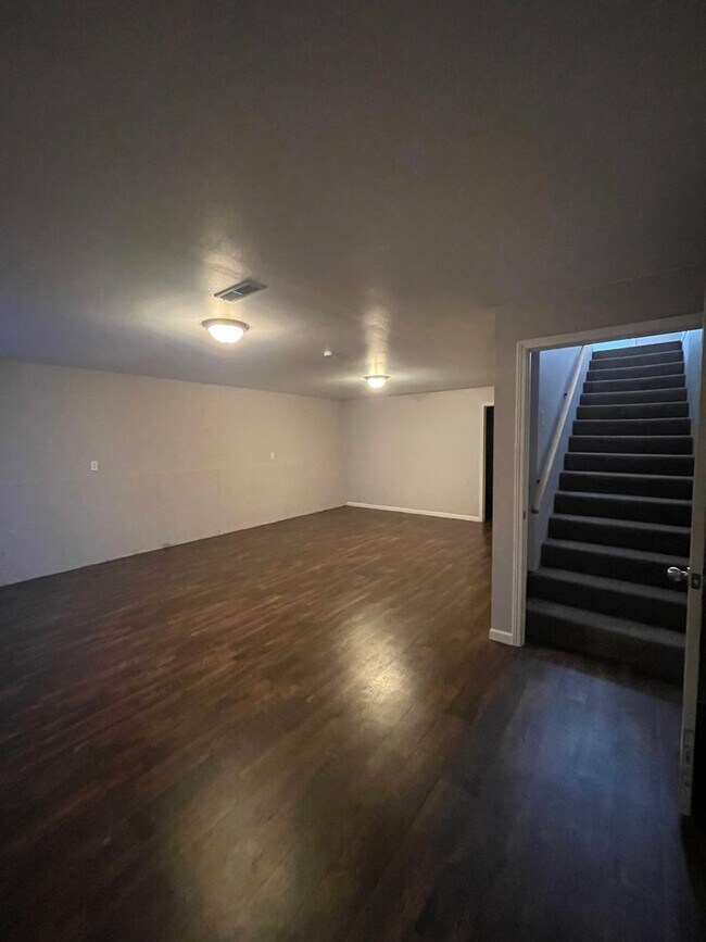 Building Photo - Pemiscot Town Homes