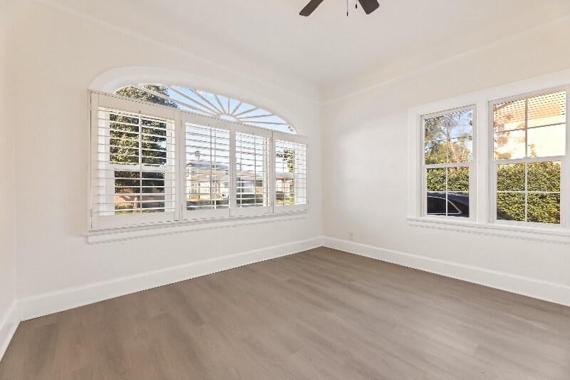 Building Photo - 6250 S Van Ness Ave