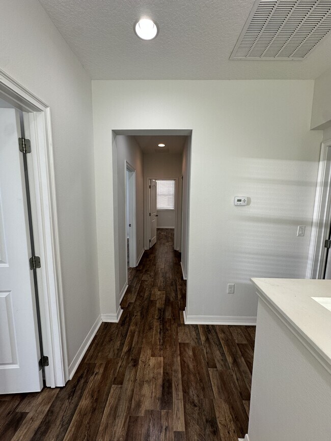 Building Photo - 6836 Trellis Vine Loop