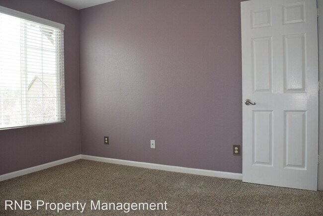 Building Photo - 4 br, 2.5 bath House - 5700 Lavender Court