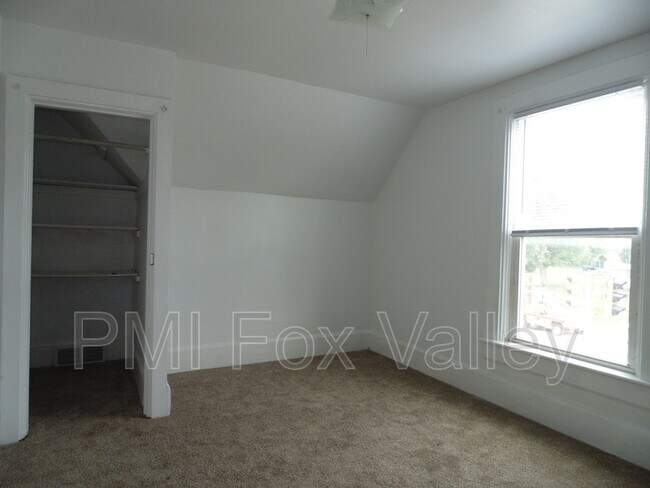 Building Photo - 374 S Military Rd
