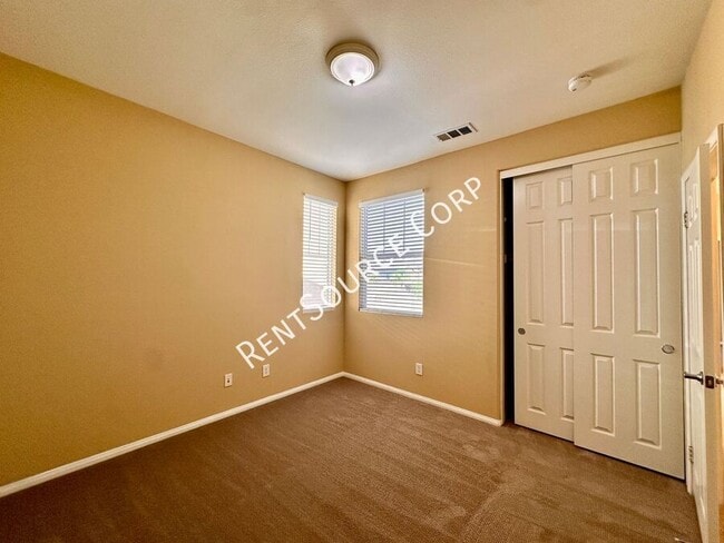 Building Photo - 24162 Willowbrooke Ct