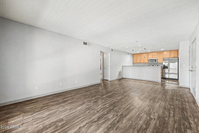 Building Photo - 4704 E Paradise Village Pkwy N