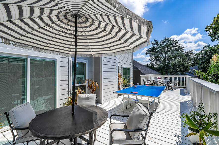 Building Photo - 5110 Pleasure Lake Dr