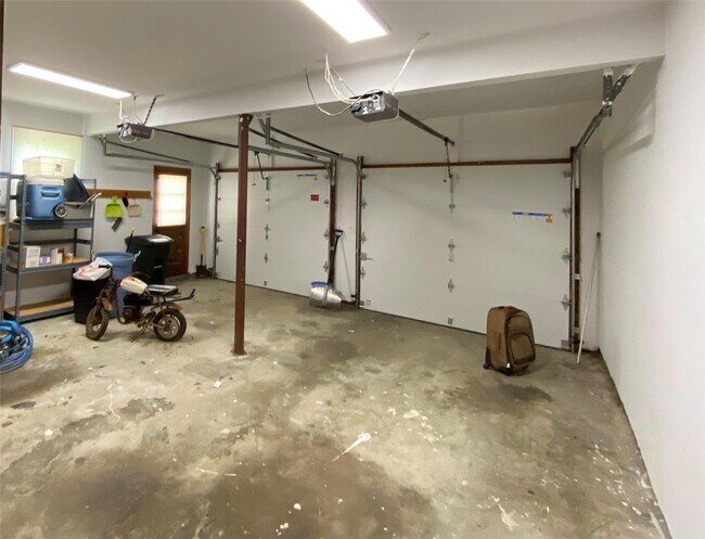 Building Photo - 213 Fort Lee Pl