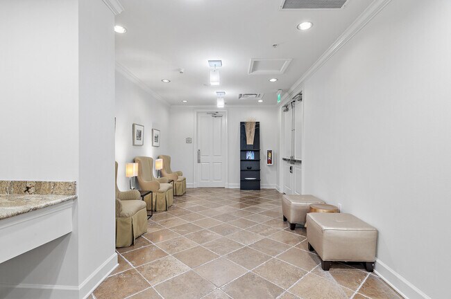 Building Photo - 400 Kelly Plantation Dr