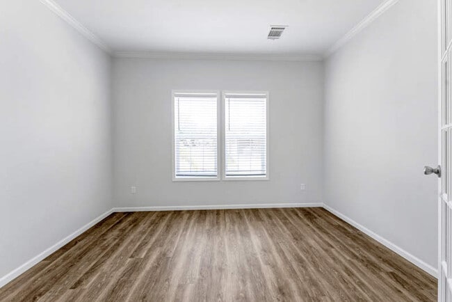 Building Photo - 3104 Walden Shores Blvd