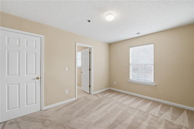 Building Photo - 247 Cottonwood Creek Cir