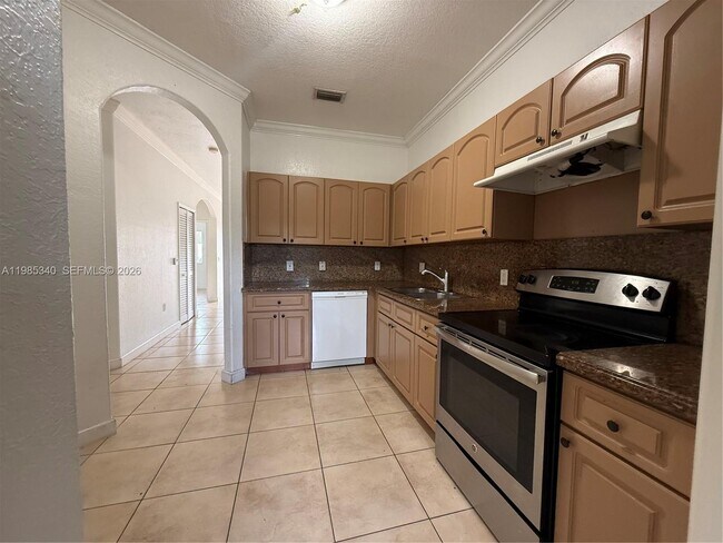 Building Photo - 13272 Old Biscayne Dr