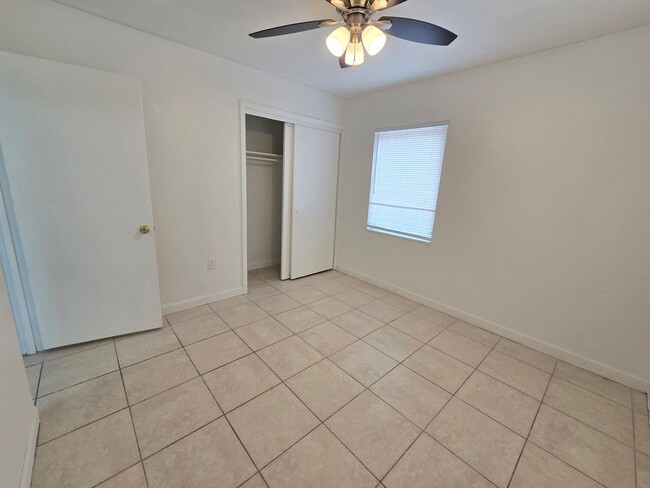 Building Photo - 6328 Brentwood Ave