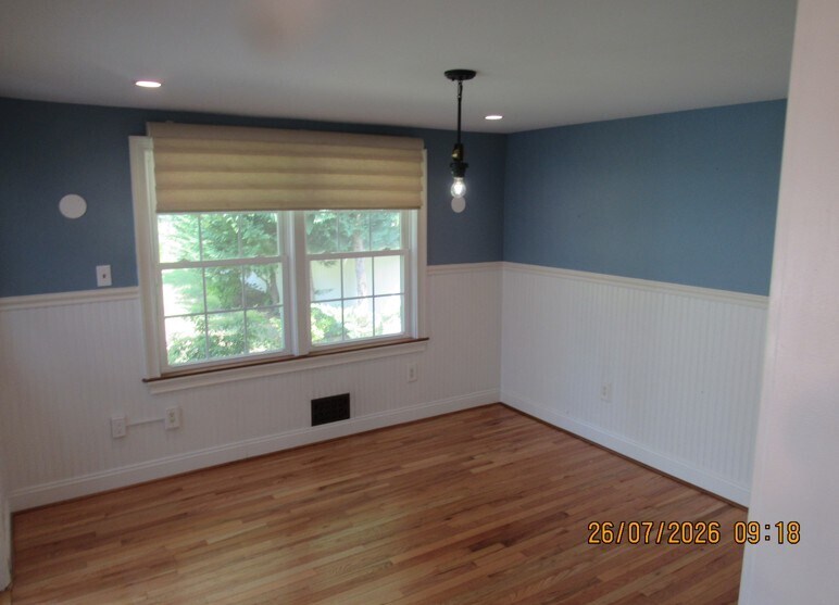 Den or formal dr - its much bigger - 114 Maple St