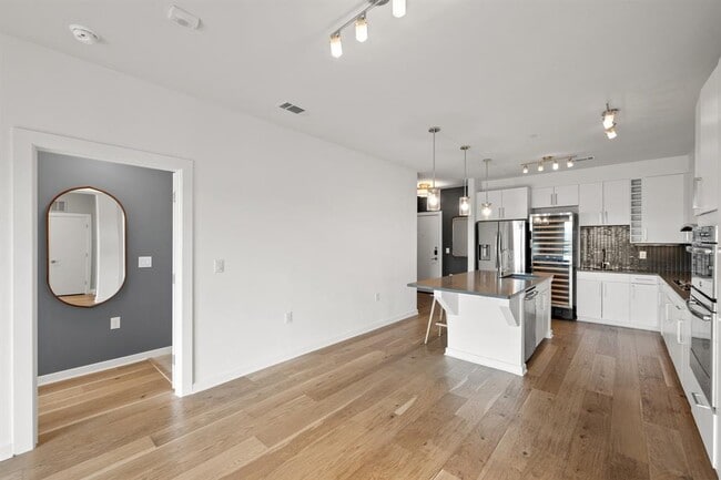 Building Photo - 3600 S Lamar Blvd