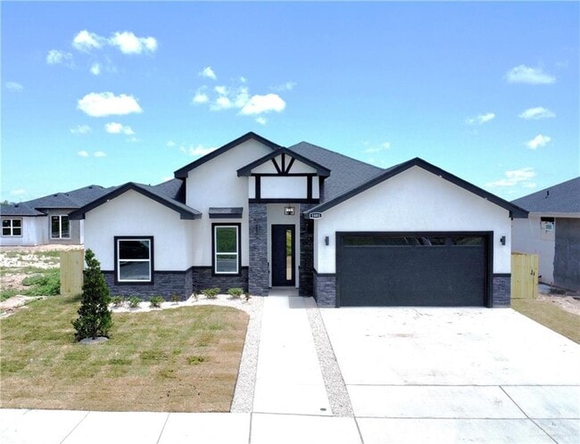 Building Photo - 32 Durango Dr