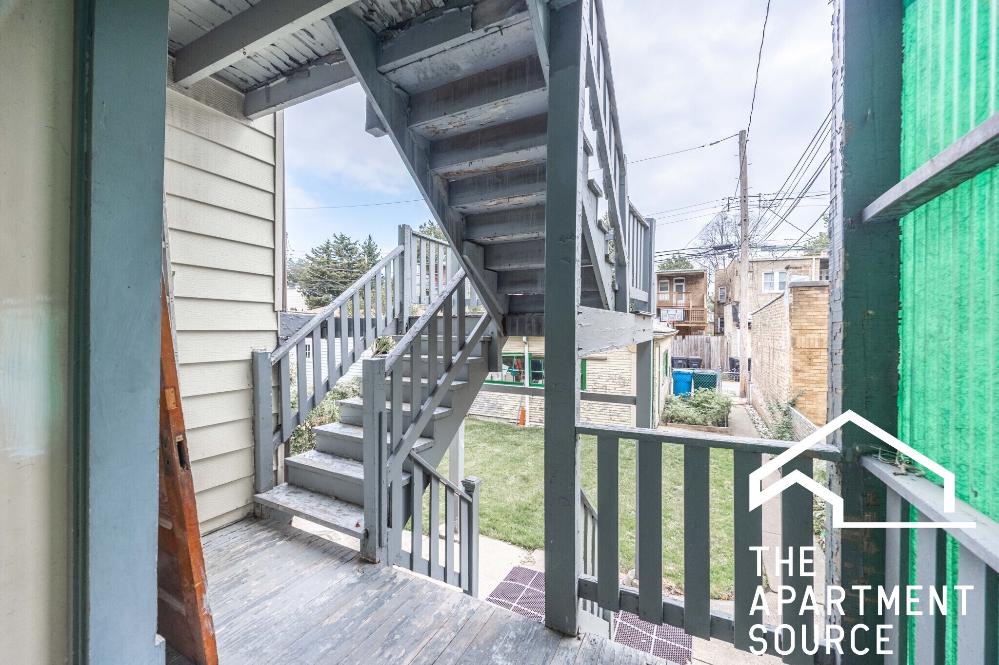 Building Photo - 5713 N Talman Ave