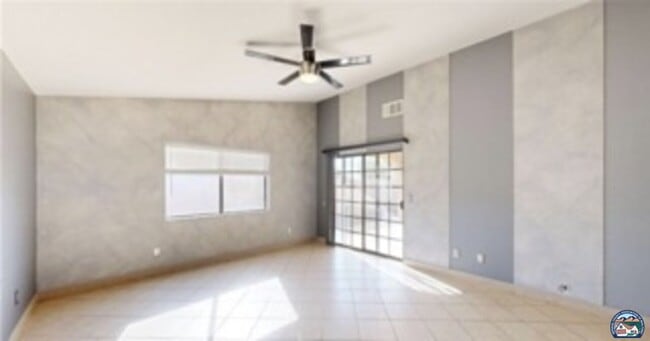 Building Photo - 2267 Aurora Ct