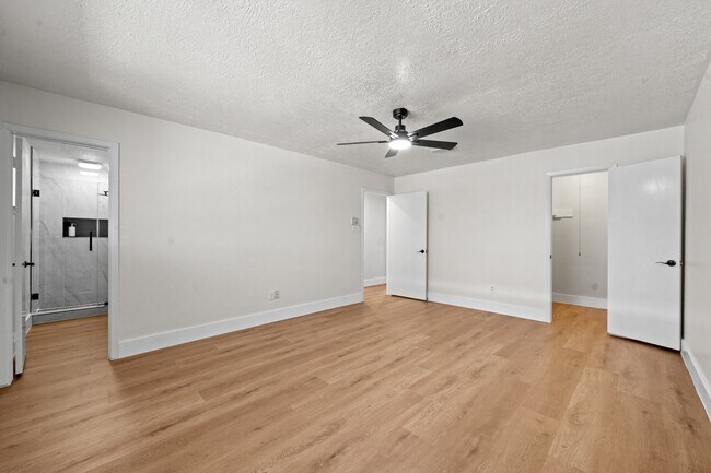 Building Photo - 11303 Trudeau Dr
