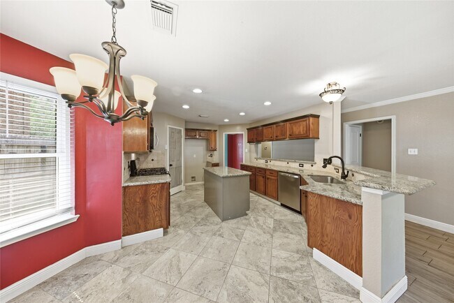 Building Photo - 13506 Spring Ct