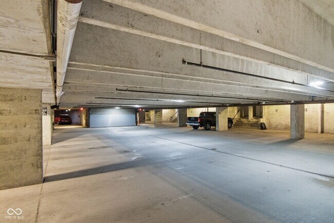 Building Photo - 1448 N Illinois St