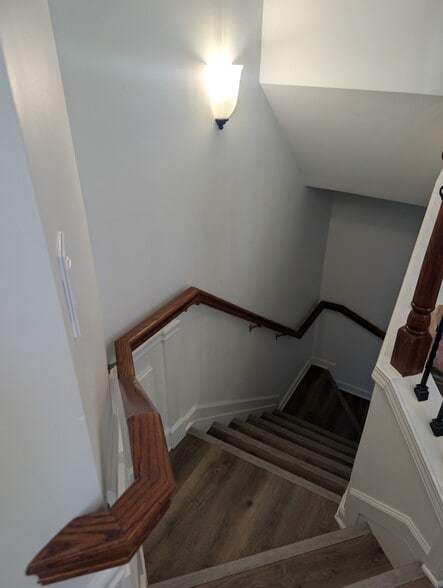 Building Photo - 2159 Weldonberry Dr NE