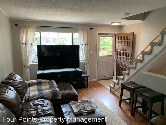 Building Photo - 2 br, 1.5 bath House - 87 Farrwood Drive