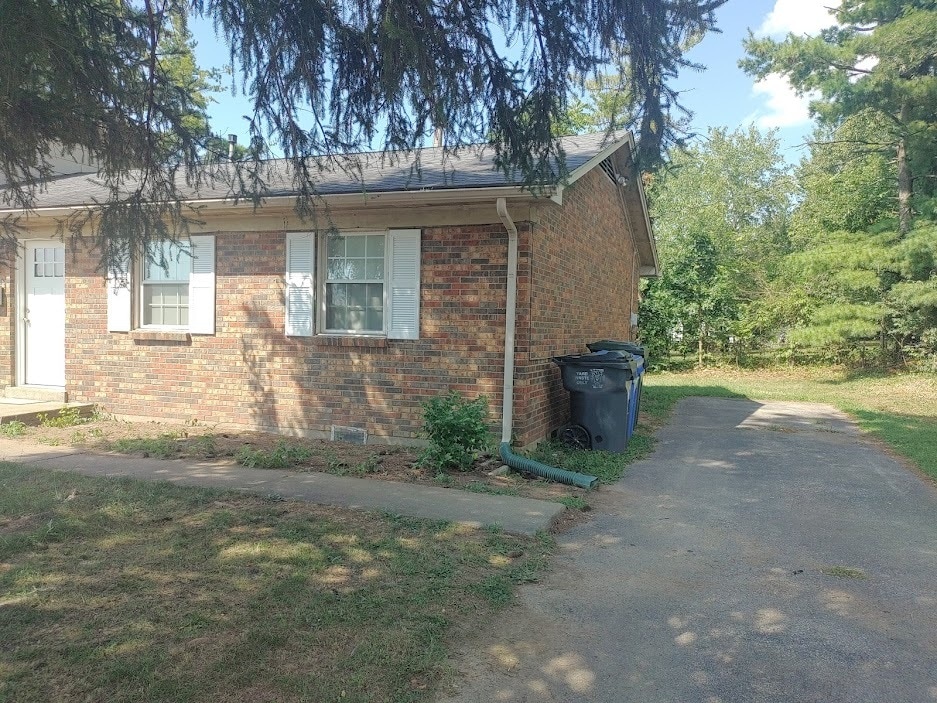 Building Photo - 361 Redding Rd