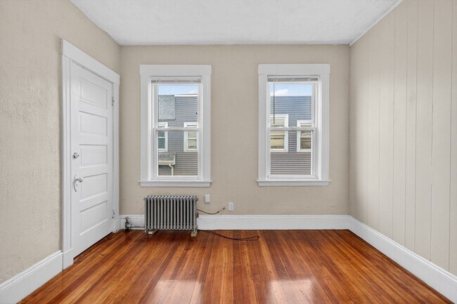 Building Photo - 64 Topliff St