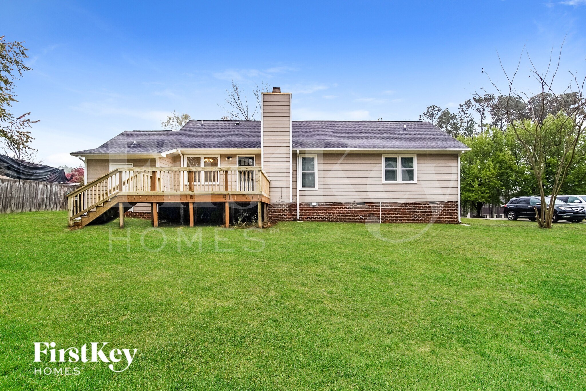 Building Photo - 1909 Red Oak Ln