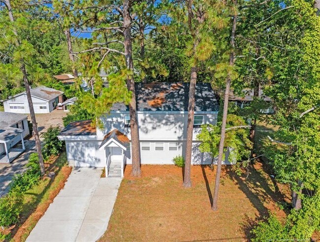 Building Photo - 804 Rodie Ave