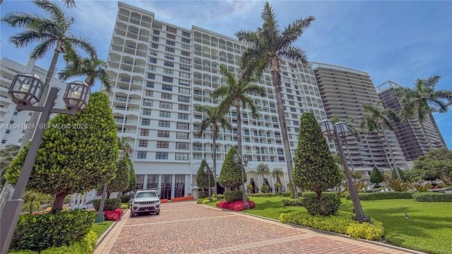Building Photo - 9801 Collins Ave